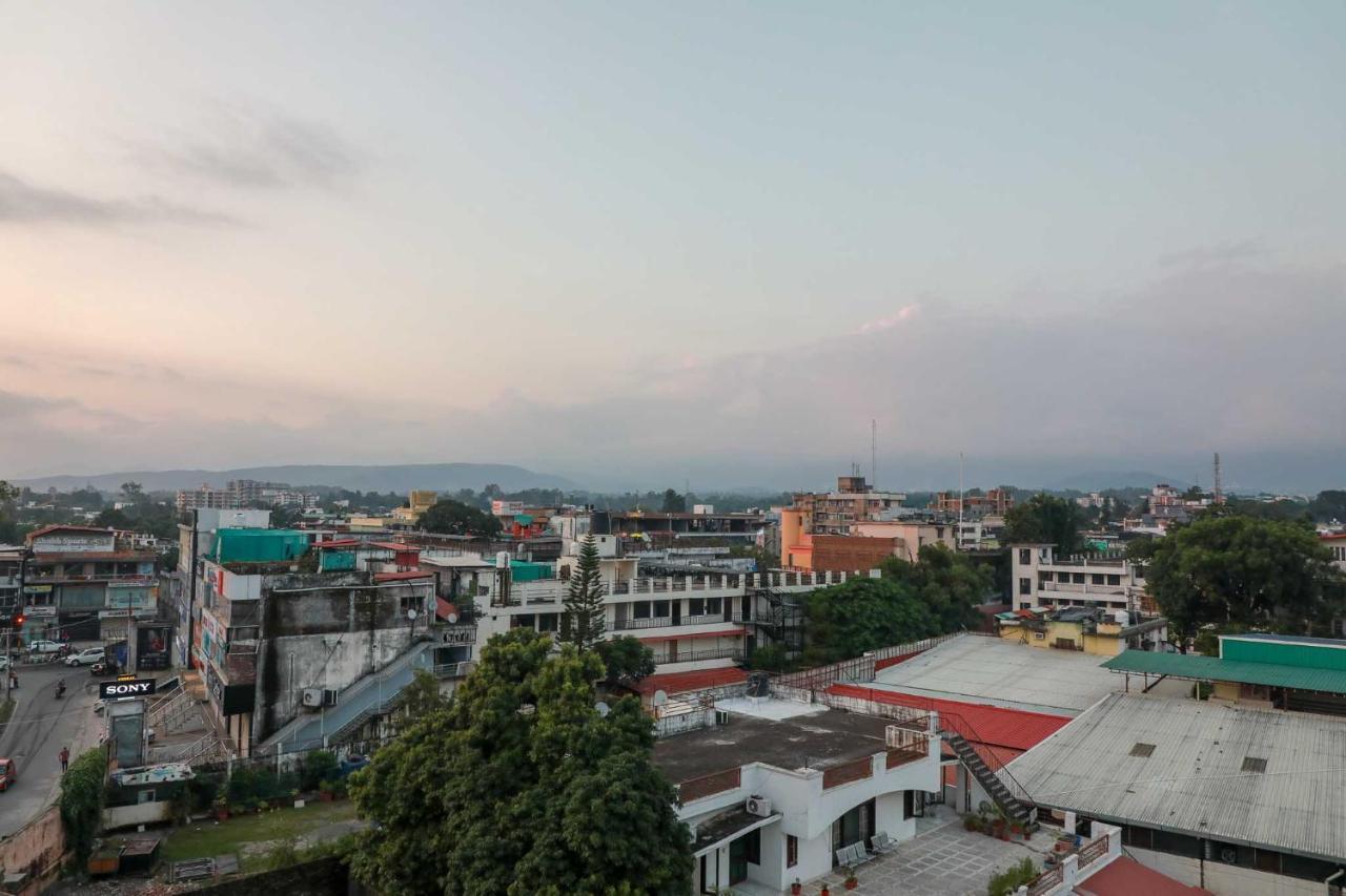 Hotel Alaya Dehradun Exterior foto